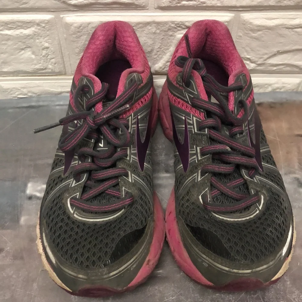 Brooks Defyance 10 - Womens Running Shoes‎ size 6.5